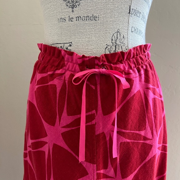 H&M Red & Pink Geometeric Pattern Swing Skirt Size 6 - Picture 11 of 11